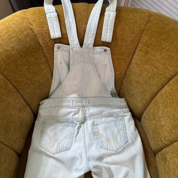 Hollister Denim Overalls Jeans - Picture 4 of 4